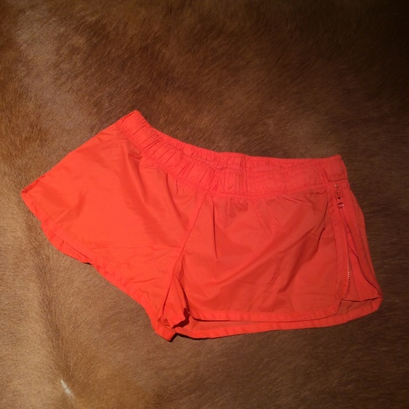 ✅S*O*L*D✅Stella McCartney Shorts - Picture 2 of 8